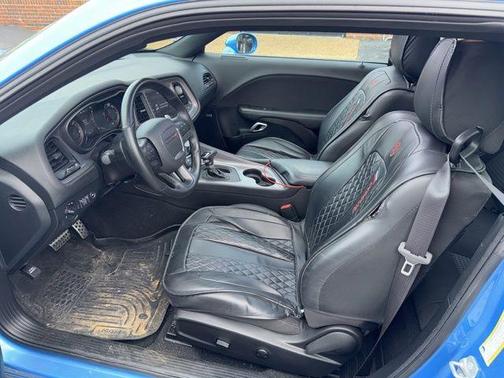 Blue Pearl 2023 Dodge Challenger R/T