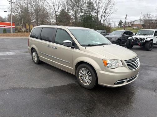2012 Chrysler Town & Country Limited