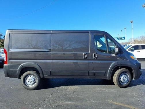2025 RAM ProMaster 1500 Low Roof