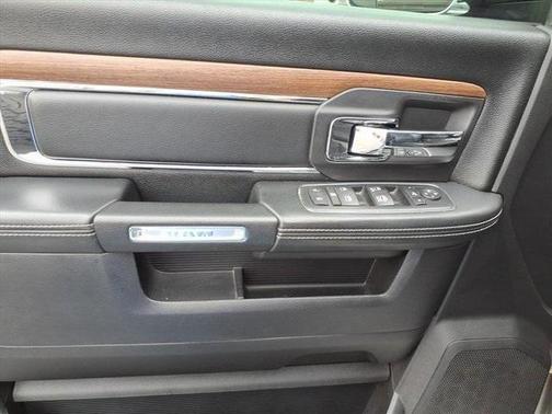 2016 RAM 2500 Laramie