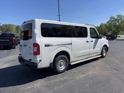 2017 Nissan NV Passenger NV3500 HD S V6/S V8