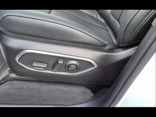 2025 Jeep Wagoneer L Series II