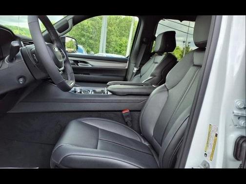 2025 Jeep Wagoneer L Series II