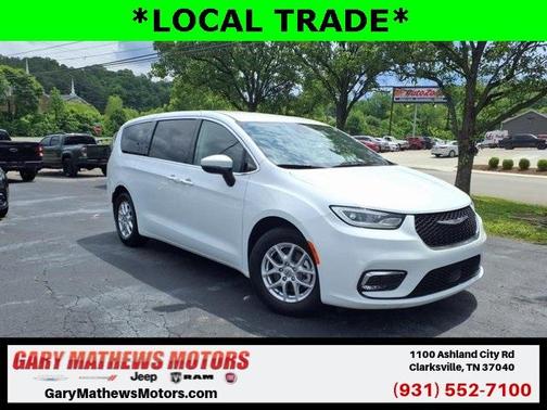 2023 Chrysler Pacifica Touring-L