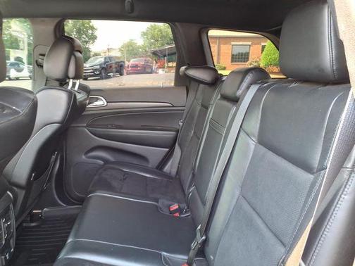 Crystal Metallic 2018 Jeep Grand Cherokee Altitude