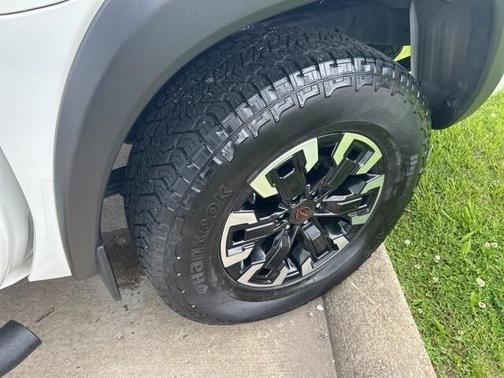 2024 Nissan Frontier PRO-4X