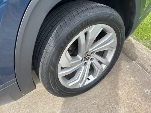 2022 Volkswagen Atlas 3.6L SE w/Technology