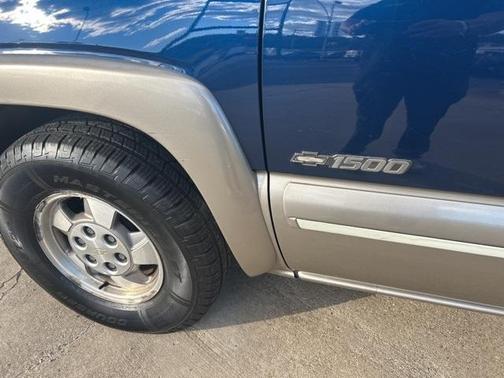 2000 Chevrolet Suburban LS