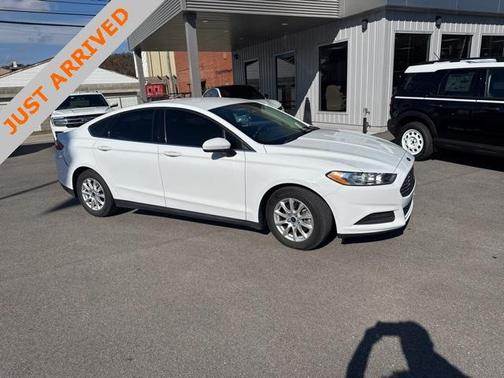 2016 Ford Fusion S