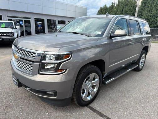 Pepperdust Metallic 2019 Chevrolet Tahoe LT