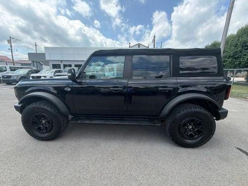 Shadow Black 2022 Ford Bronco Wildtrak