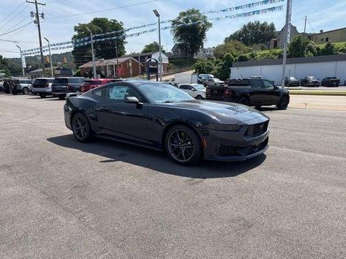 2025 Ford Mustang Dark Horse