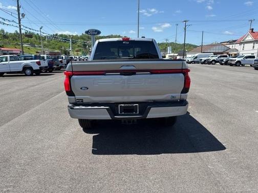 2025 Ford F-150 Lightning LARIAT