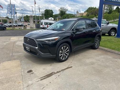 2023 Toyota Corolla Cross XLE