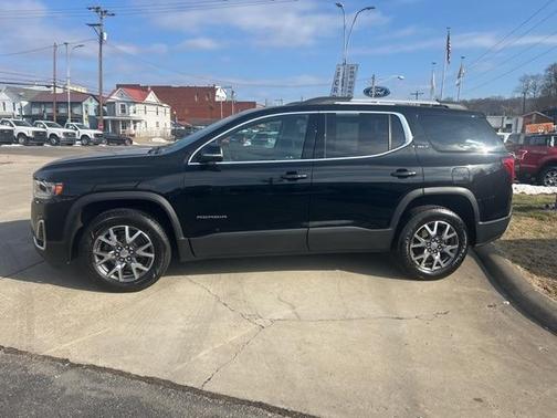 2022 GMC Acadia SLT