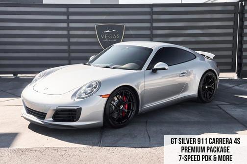 2017 Porsche 911 Carrera 4S