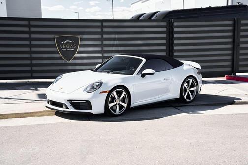 2024 Porsche 911 Carrera 4S Cabriolet
