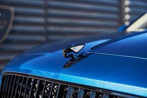 2024 Bentley Flying Spur Mulliner V8