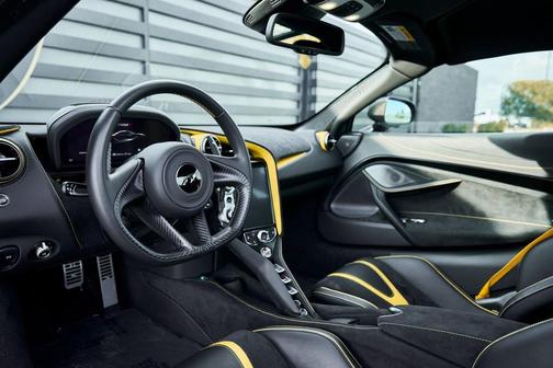 2021 McLaren 720S Base