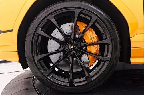 2023 Lamborghini Urus S
