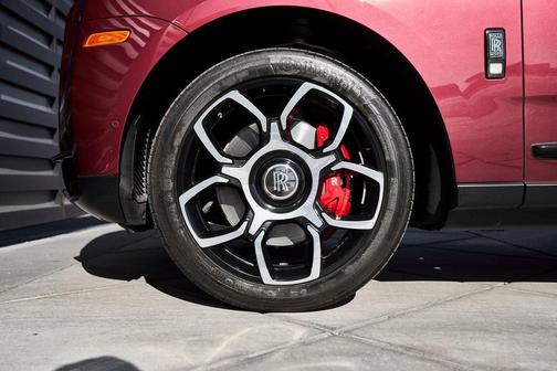 2022 Rolls-Royce Cullinan Black Badge