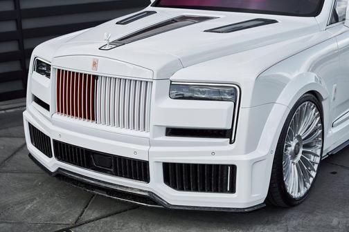 Arctic White 2026 Rolls-Royce Cullinan
