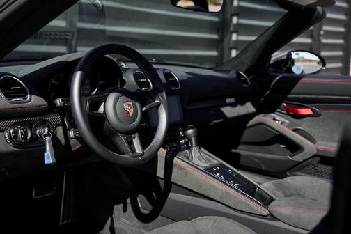 2024 Porsche 718 Spyder RS
