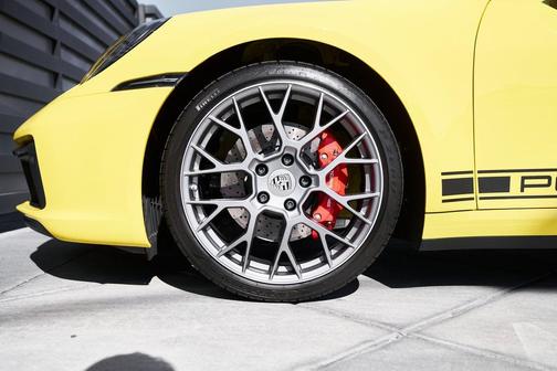 2022 Porsche 911 Carrera 4S