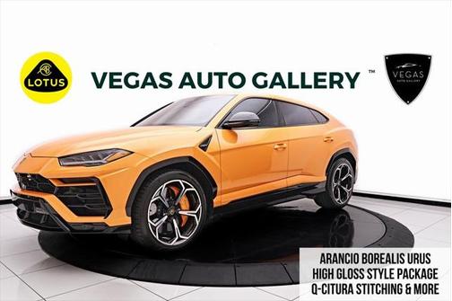 2022 Lamborghini Urus Graphite Capsule