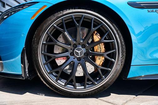 MANUFAKTUR Hyper Blue Metallic 2022 Mercedes-Benz AMG SL 63 Base