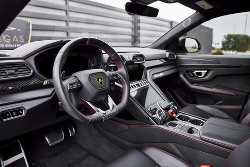 2021 Lamborghini Urus Graphite Capsule