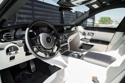 2023 Rolls-Royce Ghost Base
