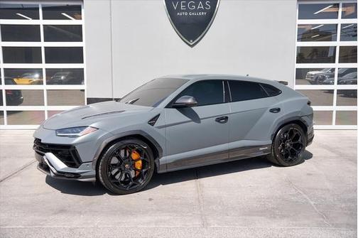 2024 Lamborghini Urus Performante