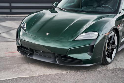 2025 Porsche Taycan Turbo S