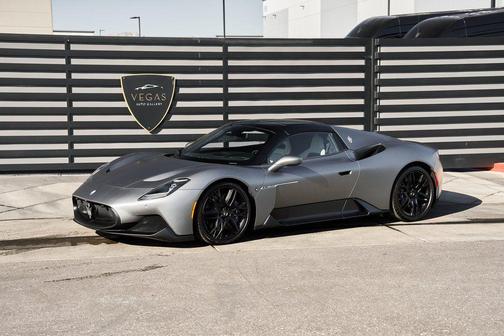 Liquid Metal Matte 2023 Maserati MC20 Cielo