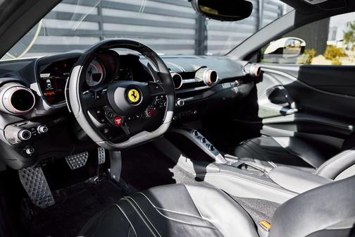 2019 Ferrari 812 Superfast Base