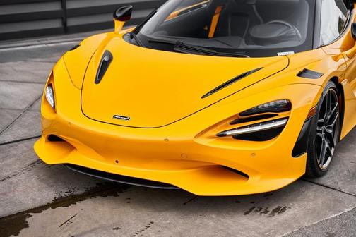 2024 McLaren 750S Spider