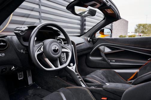 2024 McLaren 750S Spider