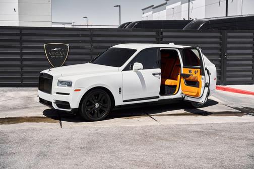 White 2020 Rolls-Royce Cullinan