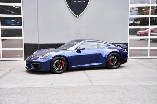 2024 Porsche 911 Carrera GTS