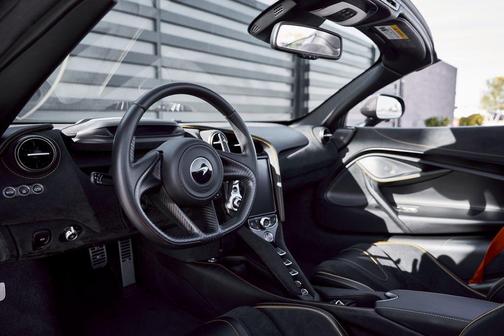 2020 McLaren 720S Base