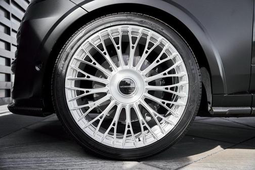 2024 Land Rover Range Rover P530 SE