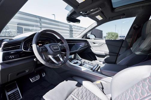 2024 Audi RS Q8 4.0T