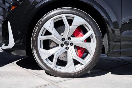 2024 Audi RS Q8 4.0T