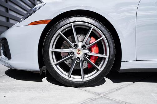 2024 Porsche 911 Targa 4 GTS
