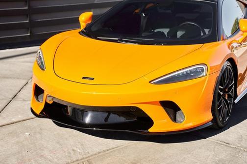 2023 McLaren GT Base