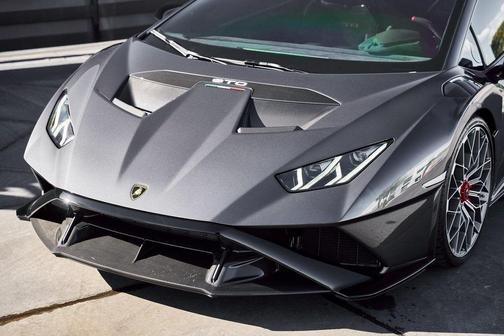 2023 Lamborghini Huracan STO Coupe