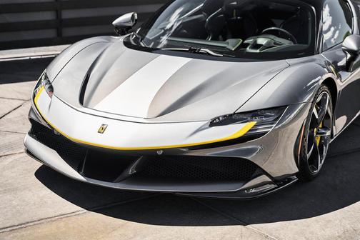 Grigio Ferro 2021 Ferrari SF90 Stradale Base