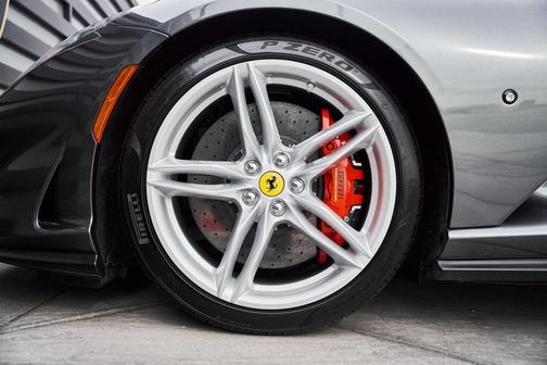 2022 Ferrari 812 GTS Base