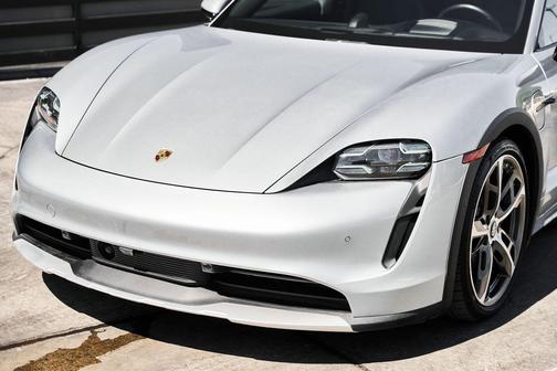 2022 Porsche Taycan 4